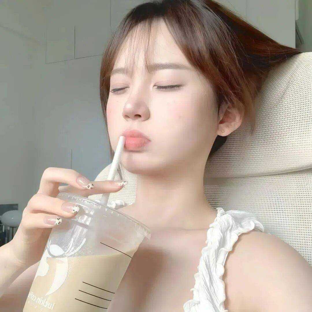 最新出炉的笑到肚子疼的幽默短笑话，我妈看完笑到抽筋笑到眼泪流 第1张