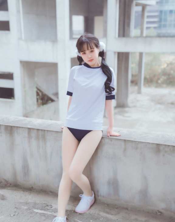 晕崽Zz（柳郁子）：性感与可爱并存的博主小姐姐作品合集 第4张